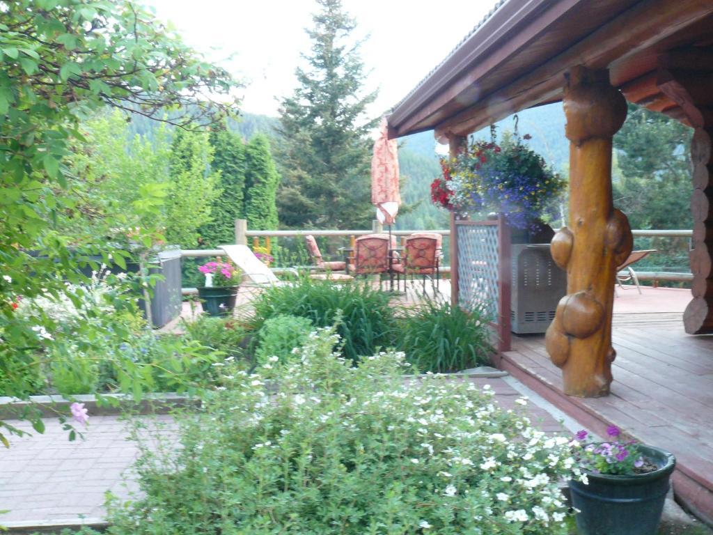 Hitching Post Resort Kelowna Pokoj fotografie