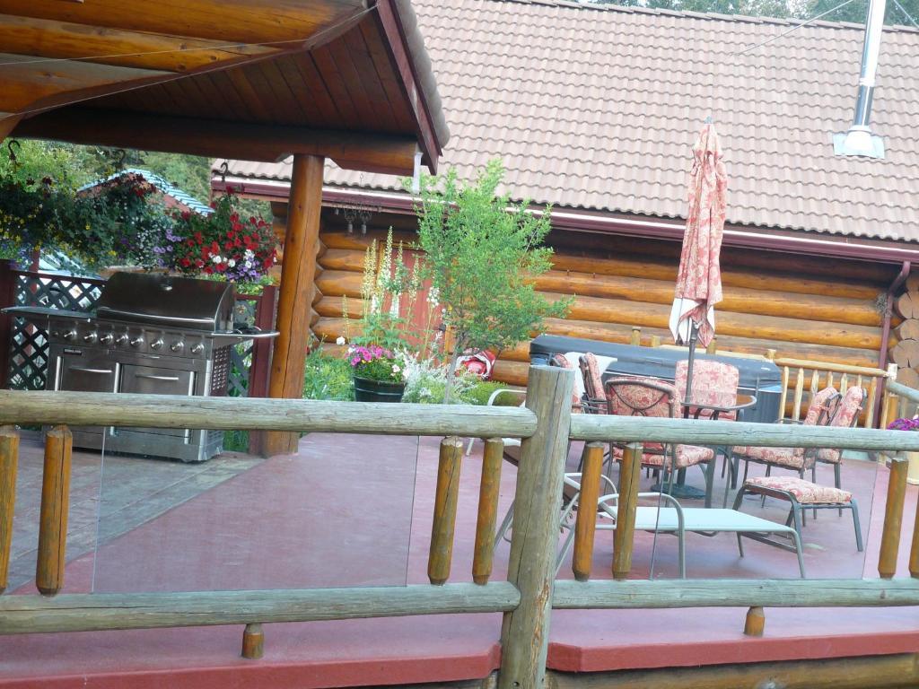 Hitching Post Resort Kelowna Pokoj fotografie