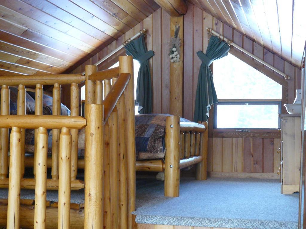 Hitching Post Resort Kelowna Pokoj fotografie