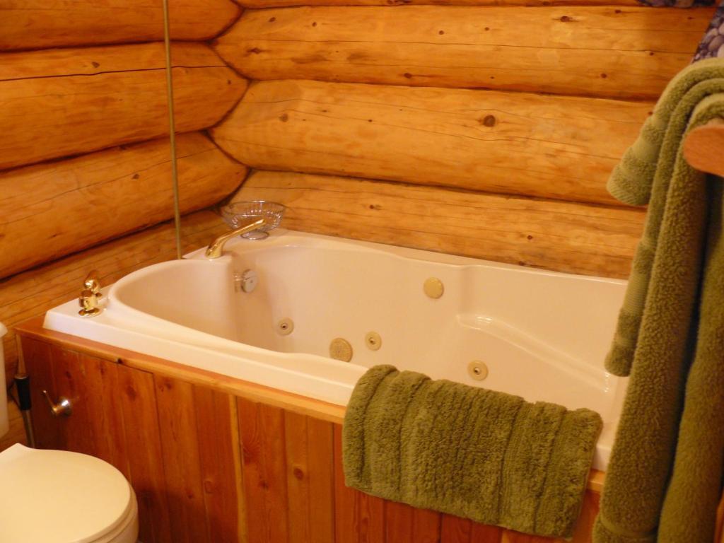 Hitching Post Resort Kelowna Pokoj fotografie