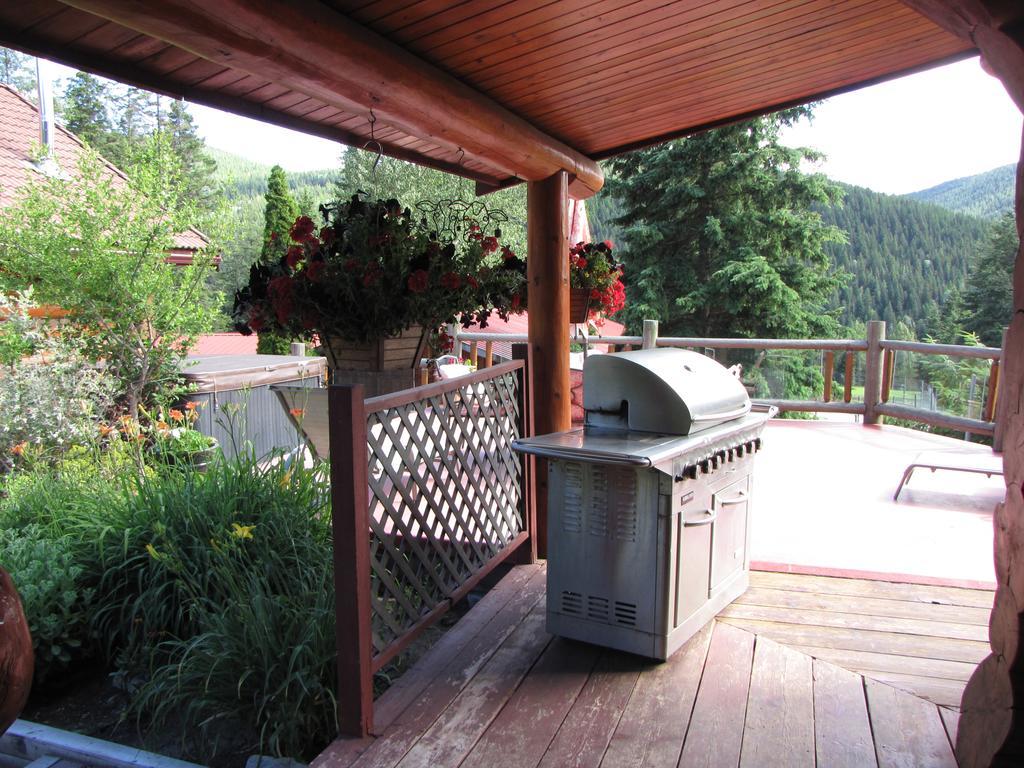 Hitching Post Resort Kelowna Exteriér fotografie
