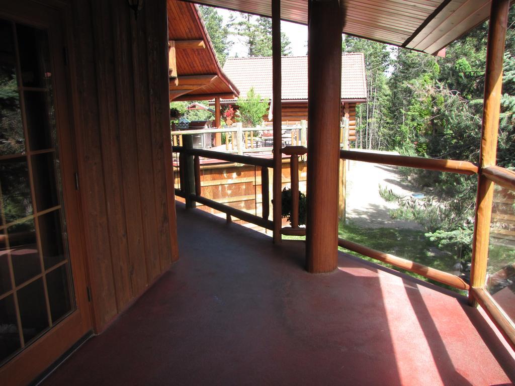 Hitching Post Resort Kelowna Exteriér fotografie