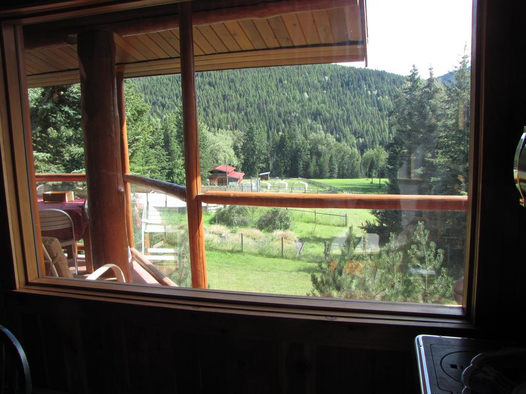 Hitching Post Resort Kelowna Exteriér fotografie